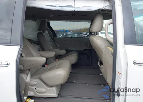 2015 Toyota Sienna Xle Premium 7 Passenger z USA, uszkodzony, nr VIN 5TDDK3DC6FS117993